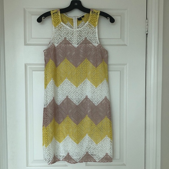 Simons Icone Shift Lazercut Style Dress - Picture 1 of 7